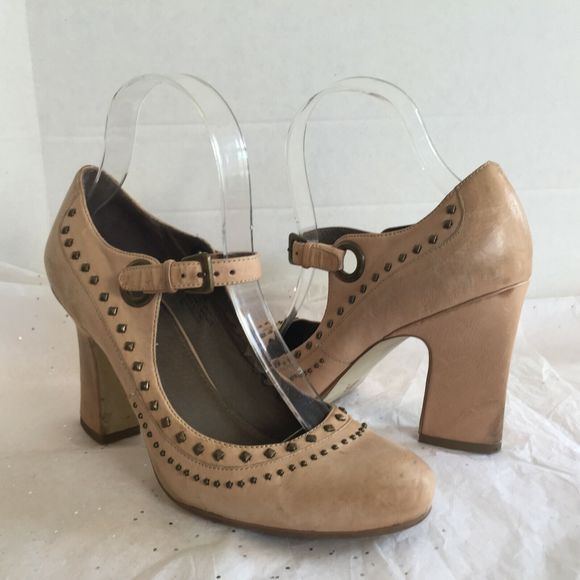 B Makowsky Tan Leather Studded Mary Jane Pump Heels -Size 8 Sasha Round Toe Y2K - Picture 3 of 11